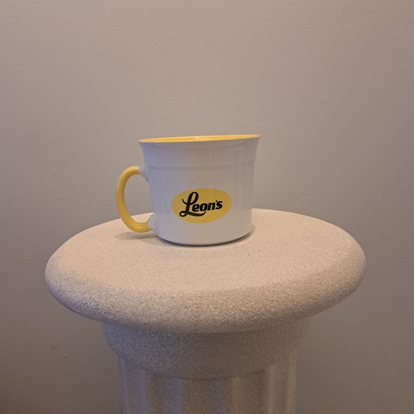 Leon's coffee mug - Picture 1 of 11